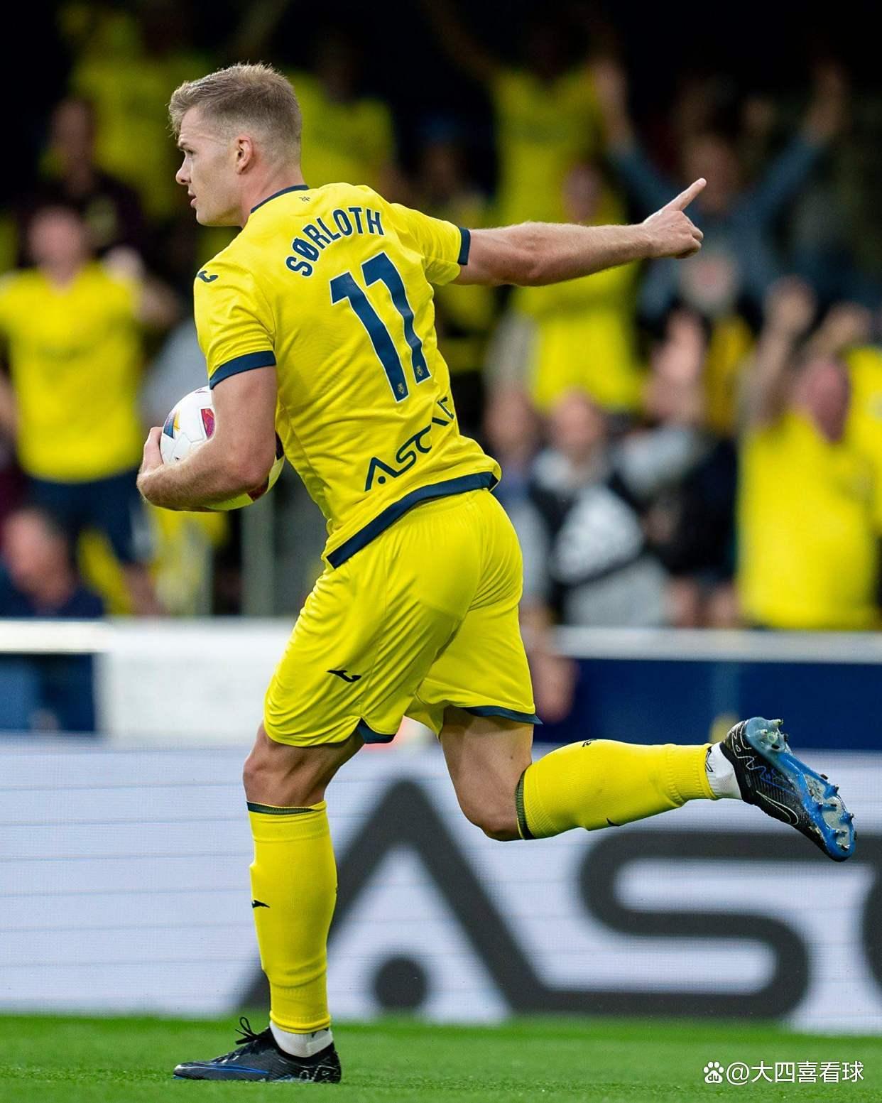 赛后比利亚雷亚尔绝杀压哨——中超节点到来，赛场秩序良好，球探报告显示潜力