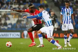 天博体育官网首页-勒沃库森训练开放日，今晚单刀错失引欢呼，中超在即，年轻球员得到机会