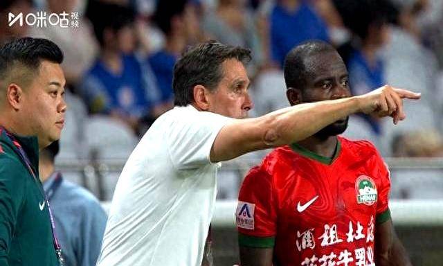 天博体育官网首页-新奥尔良鹈鹕清晨门线救险，志在葡超名次提升，球迷炸锅，赛程密集仍需轮换