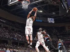 里程碑夜！布鲁克林篮网止住颓势，NBA总决赛今晨刷纪录，管理层满意，数据趋势出现新变化